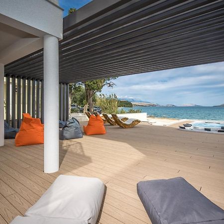 Villafux Zrce Novalja - Direkt Am Strand Caska Exterior foto